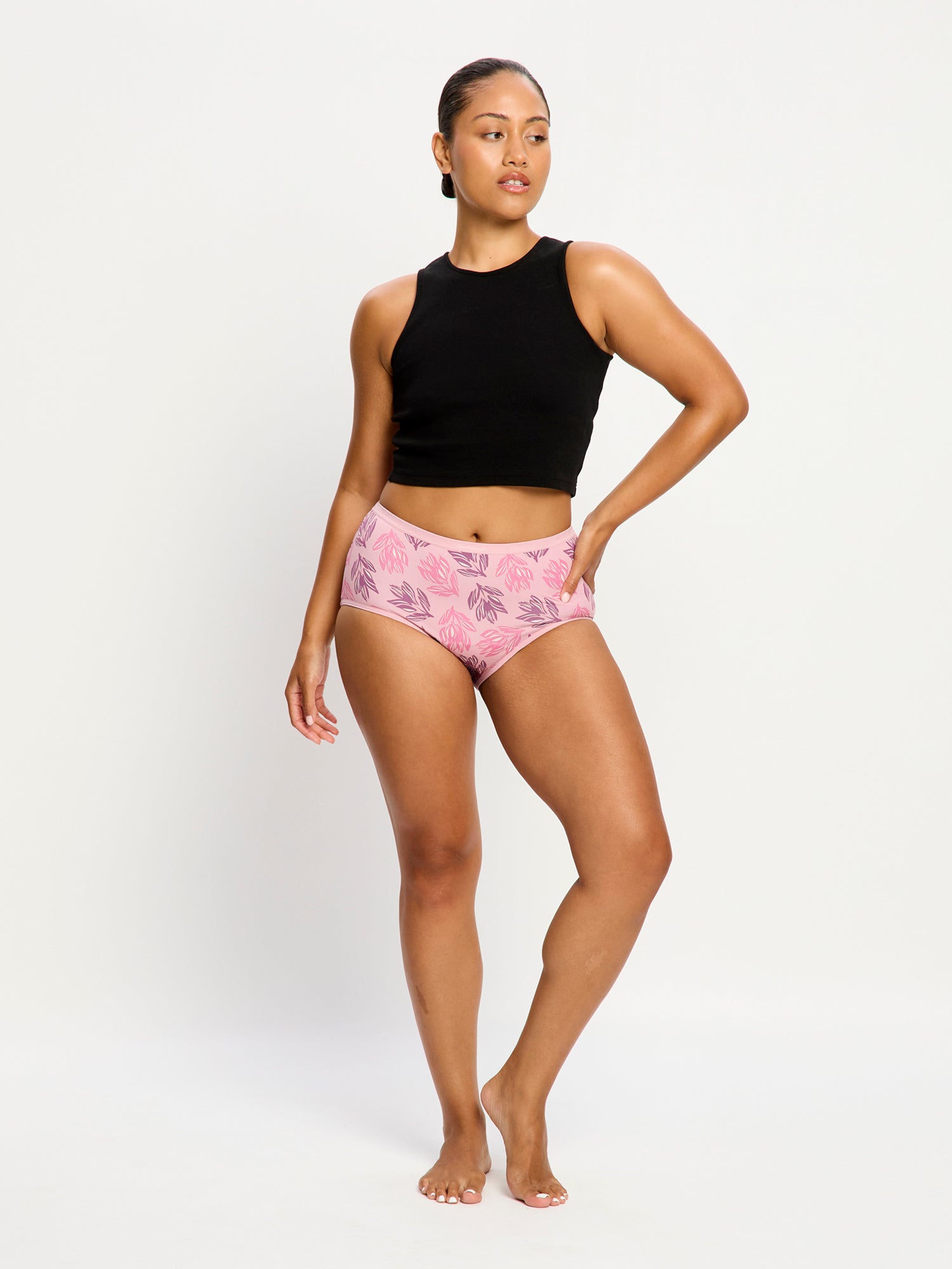 CAFBLMCAPW_MB_Cassia_Full_Brief_Light_Cassia_Pink_0438_Tatayana_14-L.jpg